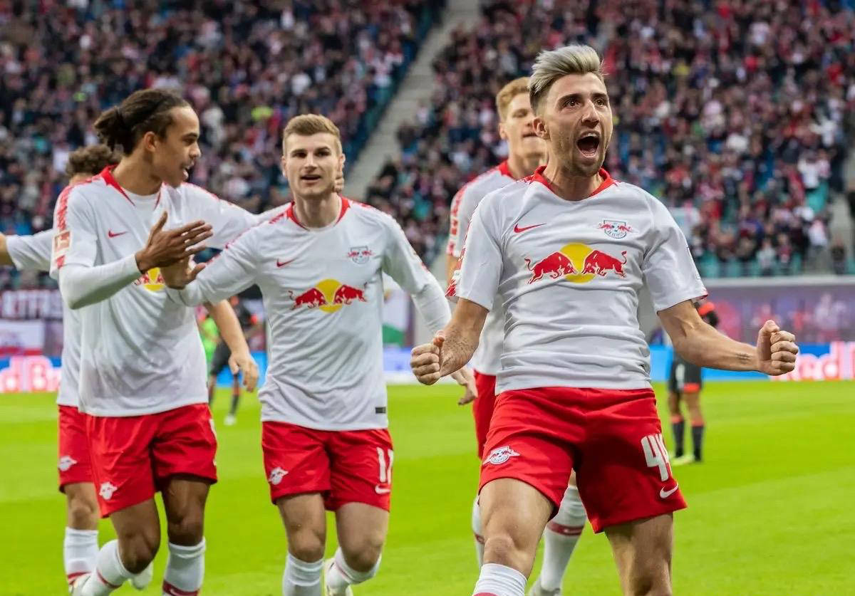 体育平台今夜欧超杯焦点战，多特蒙德内部沟通，悬念犹存，心理建设被强调的简单介绍